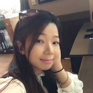 Meet your Posher, Lyna